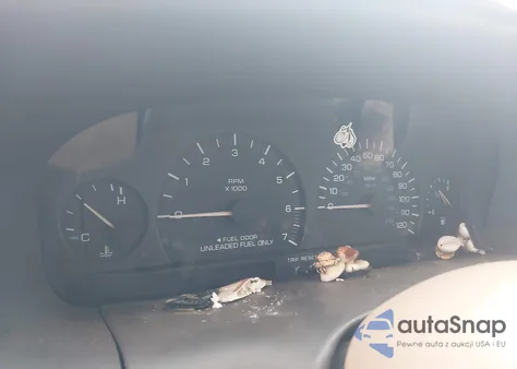 1996 Chrysler Town & Country Lxi z USA, uszkodzony, nr VIN 1C4GP64L0TB461659